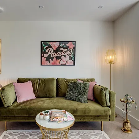 Apartment Bright North Bay Cricket Ground Views Scarborough