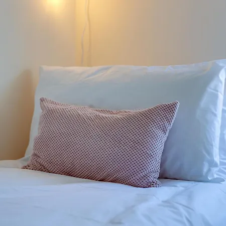 Bright North Bay Cricket Ground Views סקארבורו