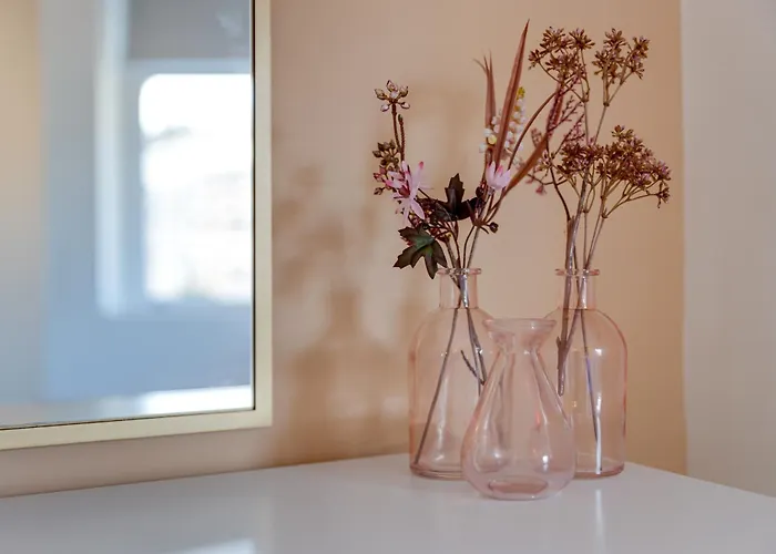 Bright North Bay Cricket Ground Views *