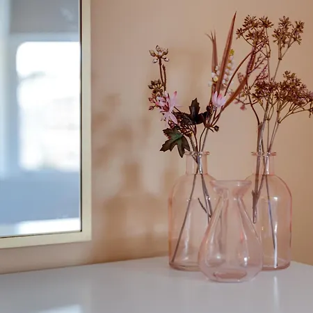 Bright North Bay Cricket Ground Views *