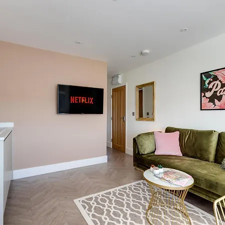 Bright North Bay Cricket Ground Views